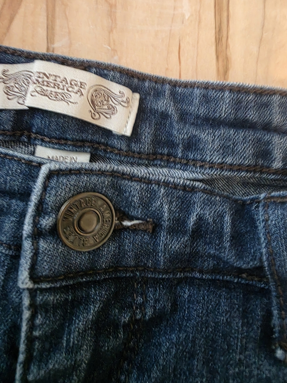 Vintage America Women's Blue Rolled-Hem Boyfriend Jeans Shorts - Picture 4 of 7